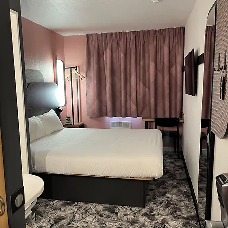 Rocourt Hotel